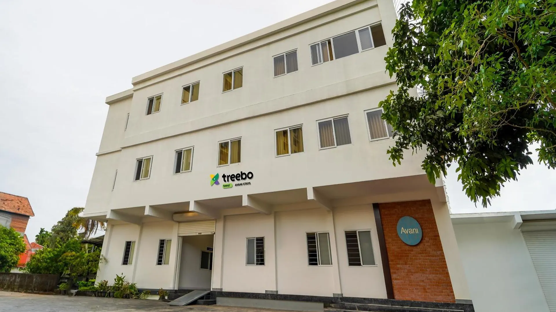 Itsy Hotels Avani Stays, Vyttila, Kochi